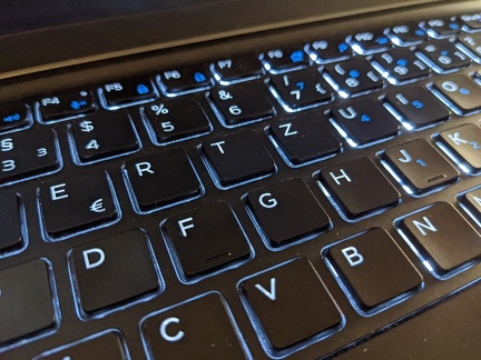 tastatur-dell-notebook-beleuchtet