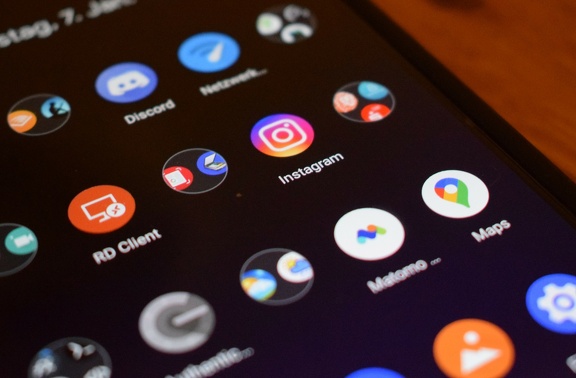 Instagram und weitere Apps auf einem Smartphone