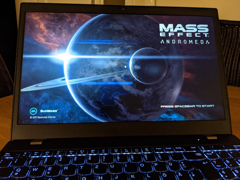 Mass Effect Game auf einem Notebook