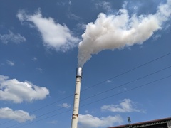 Schornsstein erzeugt Rauch und CO2 2