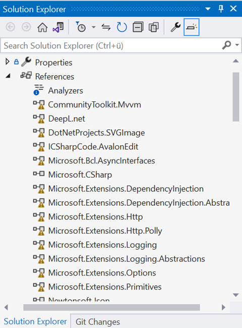 Screenshot Visual Studio Solution Explorer mit gelben Dreieck und Ausrufezeichen an den Referenzen