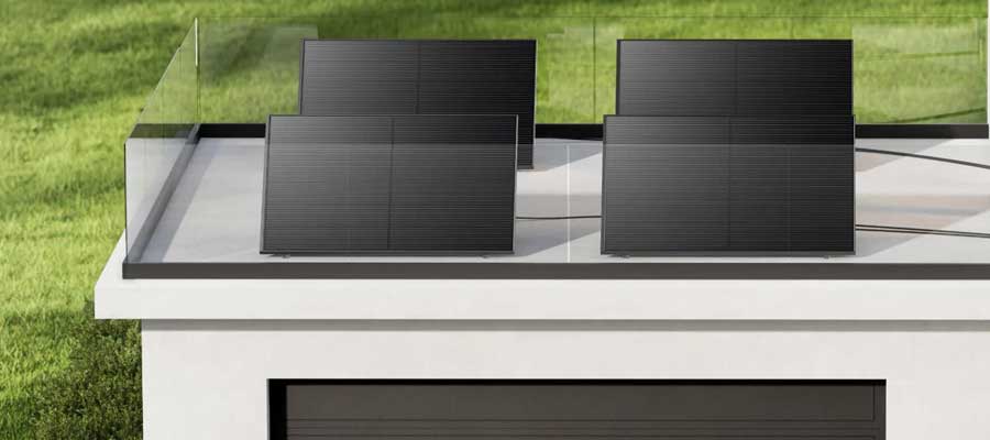 Balkonkraftwerk auf der Dachterrasse mit 4 Paneelen